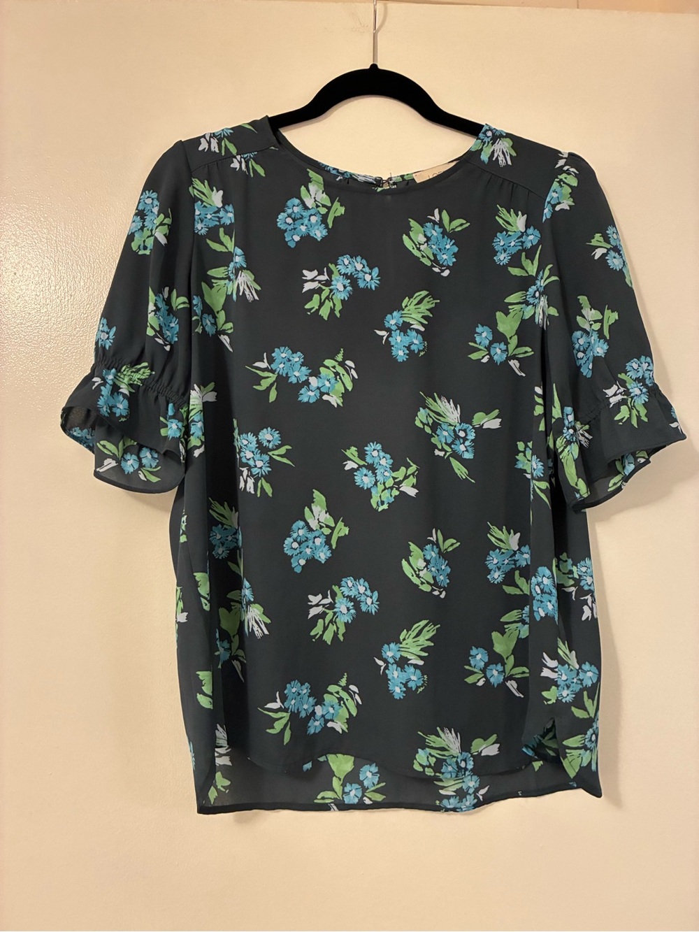 LOFT Blue Floral Short Ruffle Sleeve Blouse